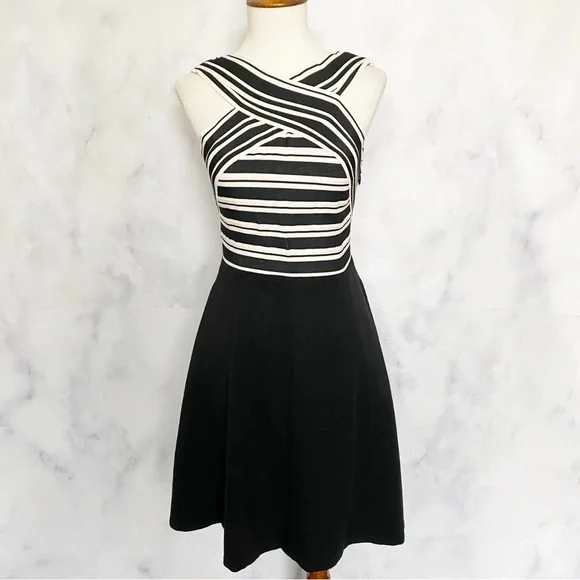 Maeve by Anthropologie Crosswire Fit & Flare Bandage Dress | Size 2 - Picture 3 of 6